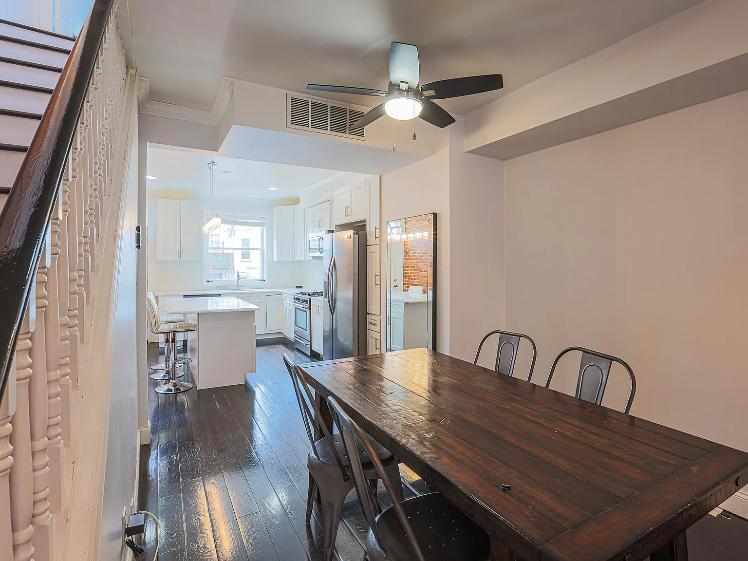 236 S Bouldin St — Photo 3