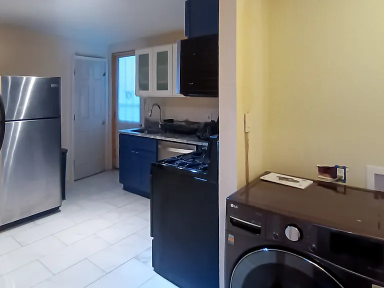 67 Gore St #1R — Photo 11
