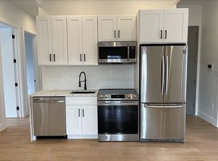 296 Leonard St FLOOR 3, Brooklyn, NY 11211
