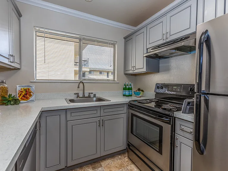 Quail Hill Apartments — Photo 39