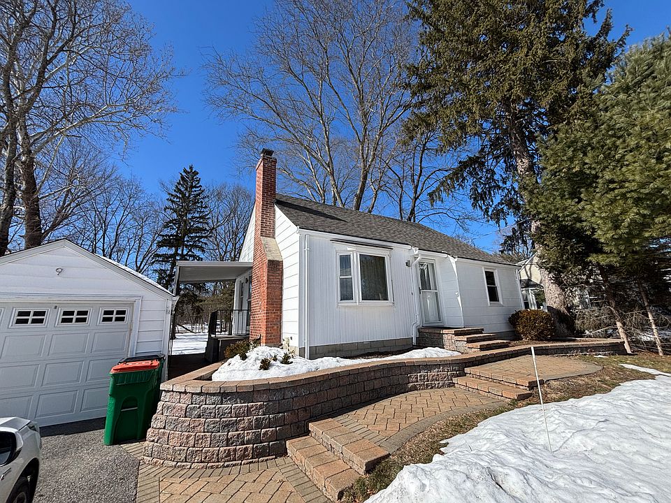 1st image of 9 Memory Ln