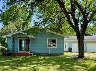 30695 E Fawn River Rd, Sturgis, MI 49091