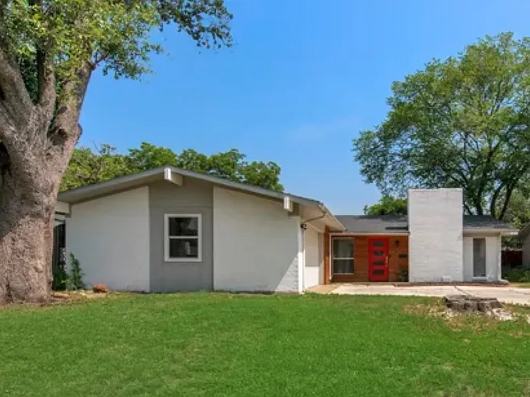 2963 Talisman Dr — Photo 1