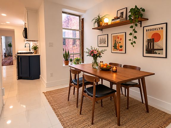 3rd image of 315 Chauncey St #3R