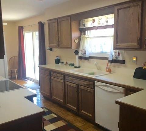 4th image of 4481 Jasmine Dr