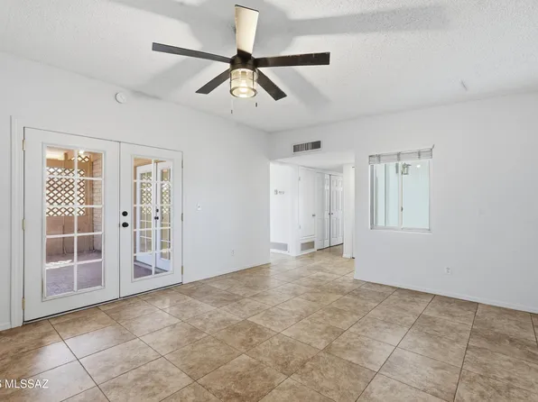 6916 N Galaxy Pl, Tucson, AZ 85741