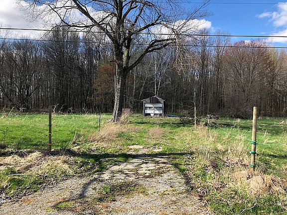 4th image of 1276 Hyde Oakfield Rd
