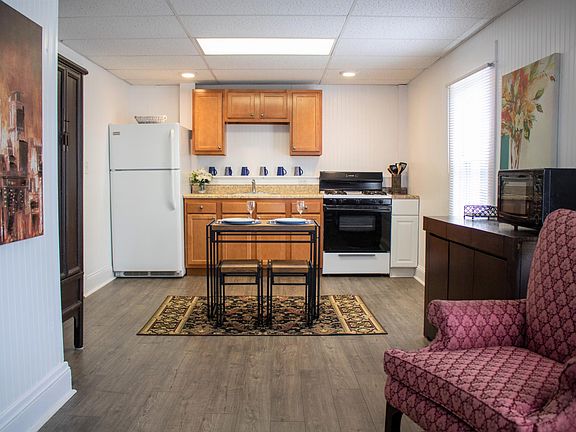 2nd image of 4030 Saint Clair Ave