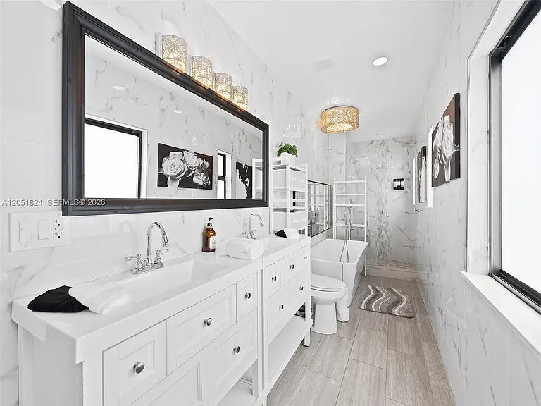 2301 E Las Olas Blvd — Photo 38