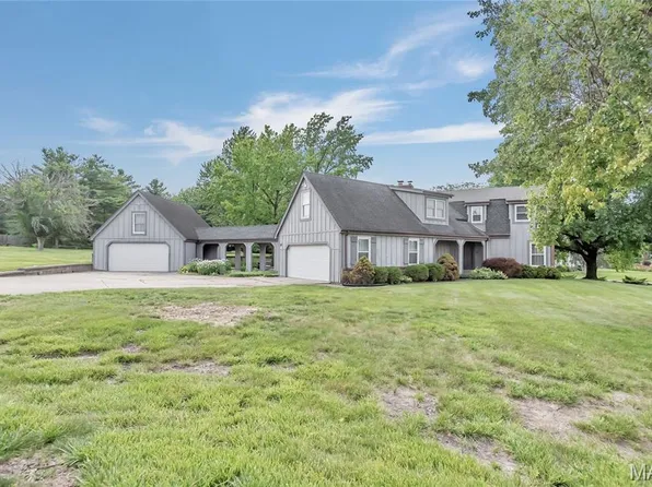 30 Willow Crest Ct, Saint Peters, MO 63376