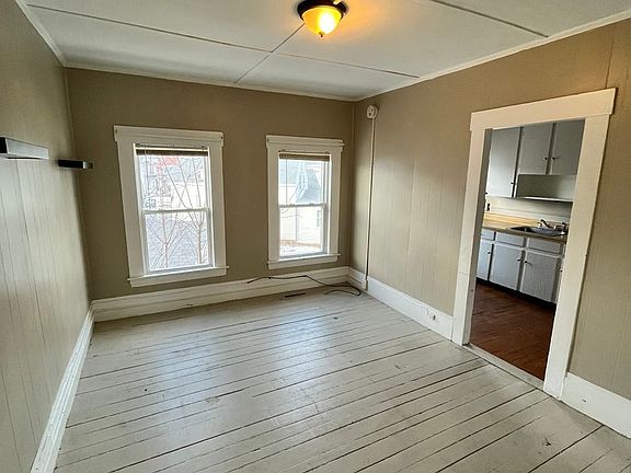 4th image of 62 Charles St APT 3