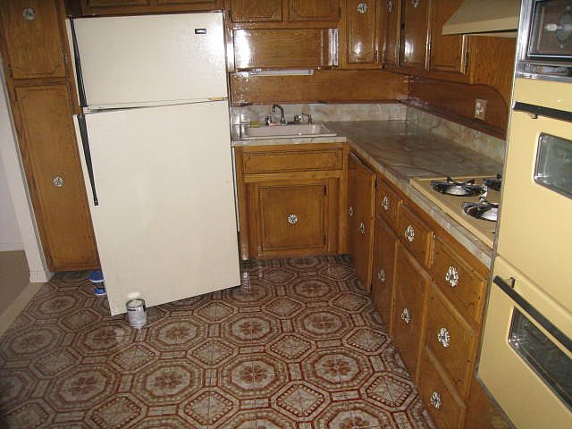 1st image of 2240 Steinway St #3