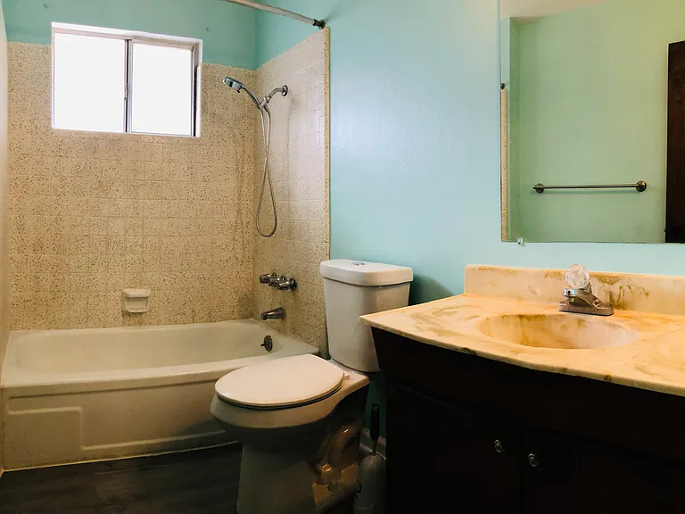 968 Cyndi Cir #B — Photo 13