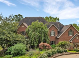 7007 Fair Oaks Dr, Export, PA 15632