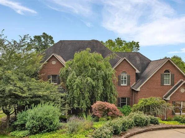 7007 Fair Oaks Dr, Export, PA 15632