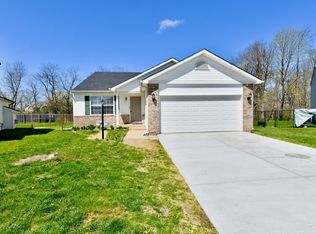 4064 Waterfield Dr, Indianapolis, IN