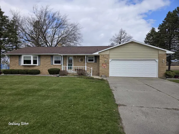 1412 N Scott Rd, Saint Johns, MI 48879