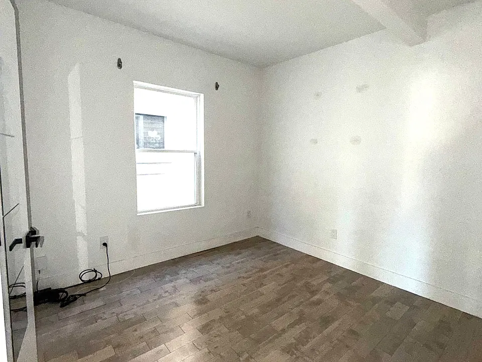 40 Johnston Ave #2F