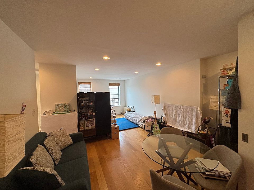 1st image of 5025 Broadway APT 6A