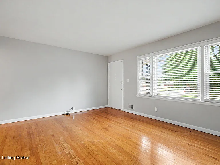 3026 Klonway Dr — Photo 8