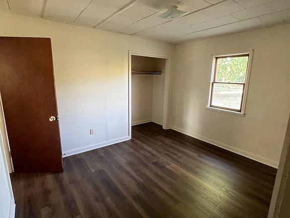 4th image of 1021 S 1st St