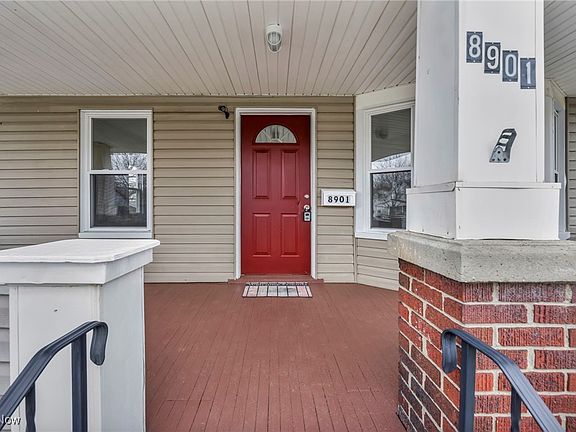 2nd image of 8901 Rosewood Ave