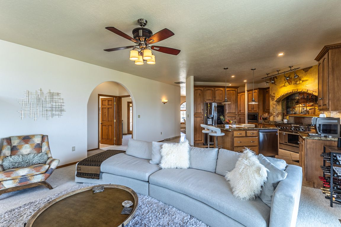 next background image