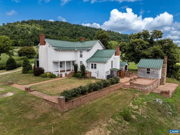 2072 E Branch Loop, Roseland, VA 22967