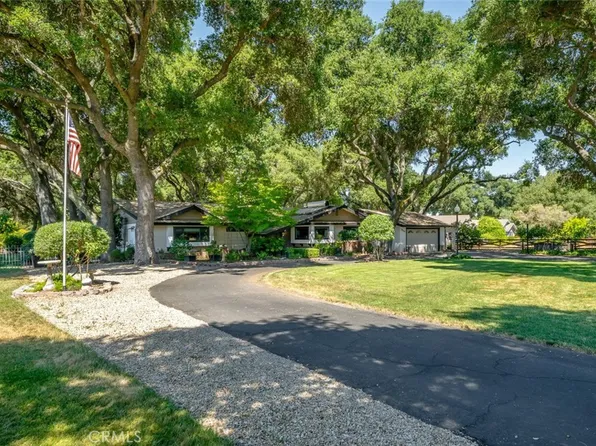 9545 Los Palos Rd, Atascadero, CA 93422