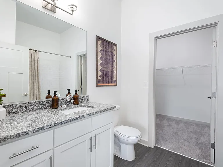 The Flats at Laurel & Pine — Photo 7