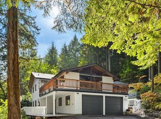 5981 Lynwood Center Road NE, Bainbridge Island, WA 98110