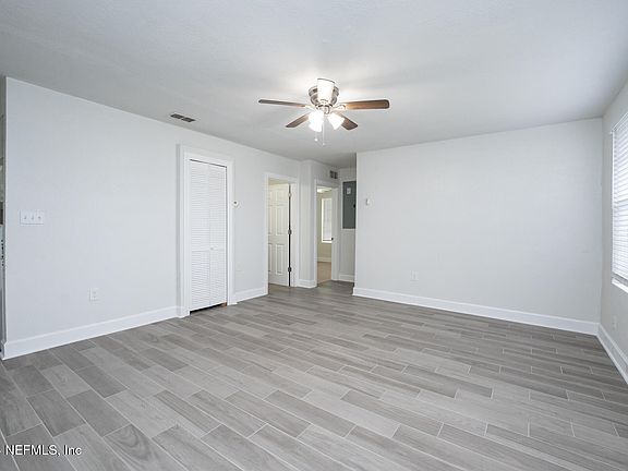 4th image of 7810 HARE Avenue