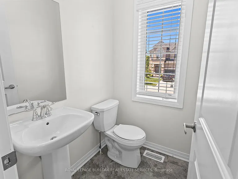 4042 Maitland St — Photo 7