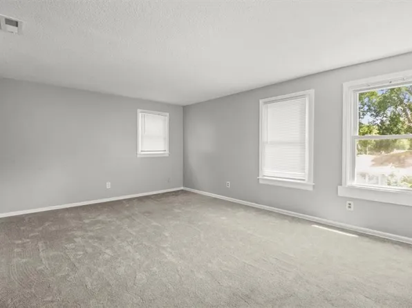 628 E Fair St #1, Independence, MO 64055