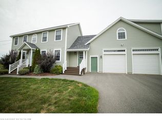 24 Hillview Dr, Bangor, ME 04401
