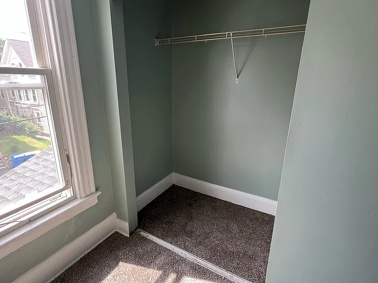 64 Fairview St — Photo 10