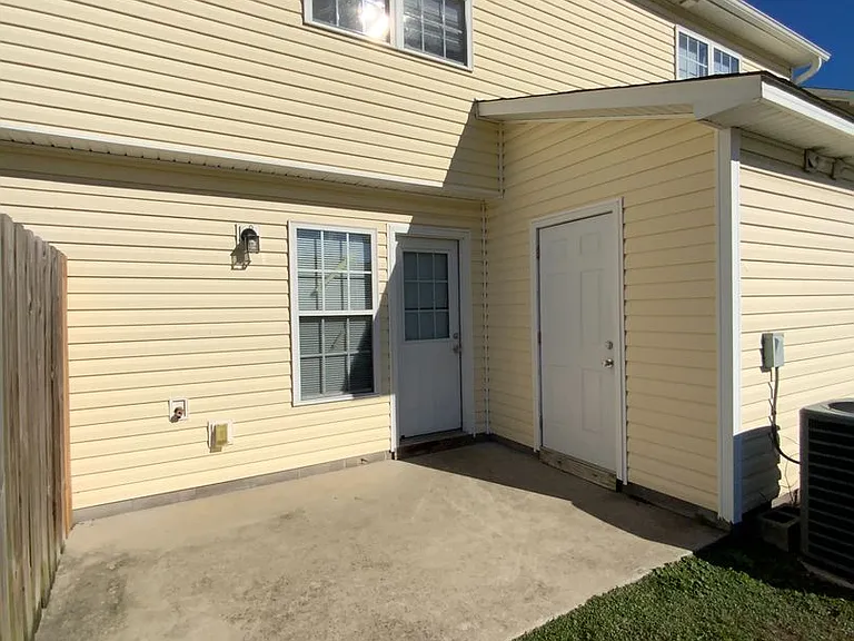 110 Cornerstone Pl — Photo 10
