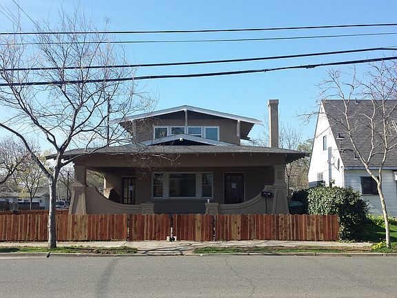 3rd image of 705 N Yosemite St