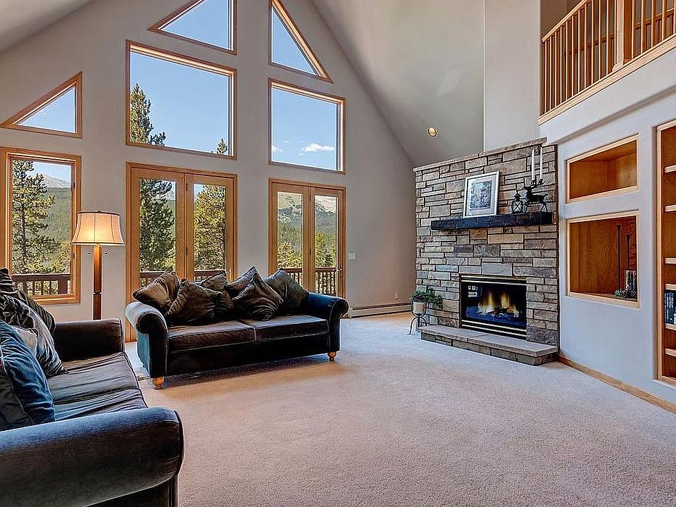1st image of 433 Coronet Dr