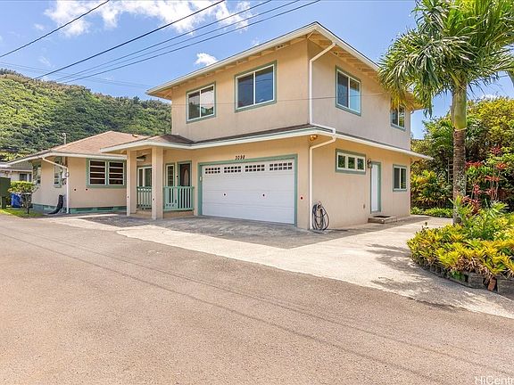 3rd image of 3098 E Manoa Rd