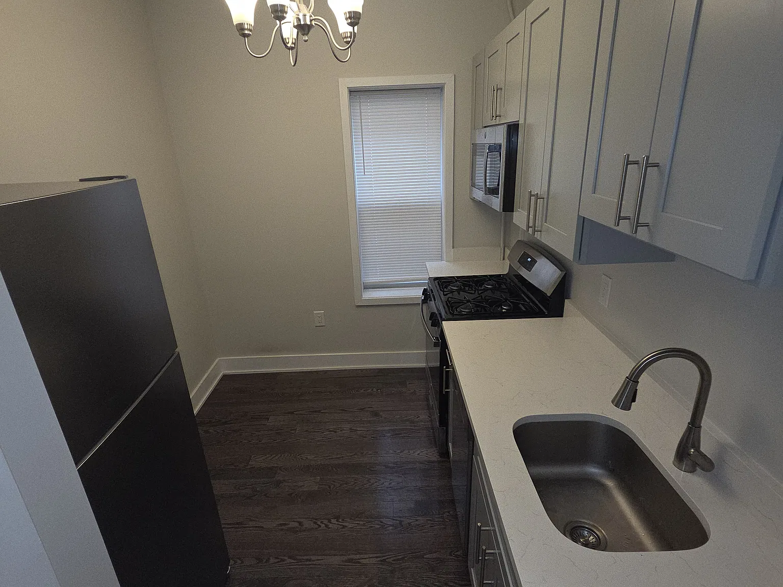 618-620 Summit Ave — Photo 3