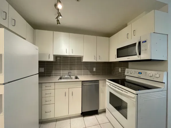 588 Broughton St, Vancouver, BC