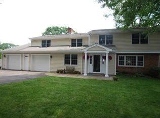 22 Old Orchard Rd, Riverside, CT 06878