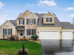 4820 Nadine Park Dr, Hilliard, OH 43026