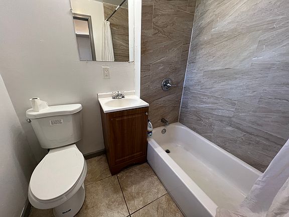 3rd image of 529 18th Ave #26E