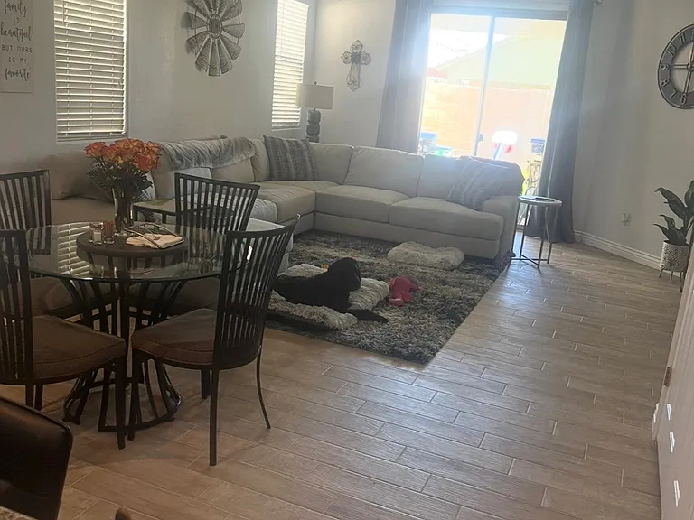 W Desert Mirage Dr — Photo 8