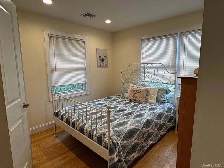 621 E Olive St #2 — Photo 6