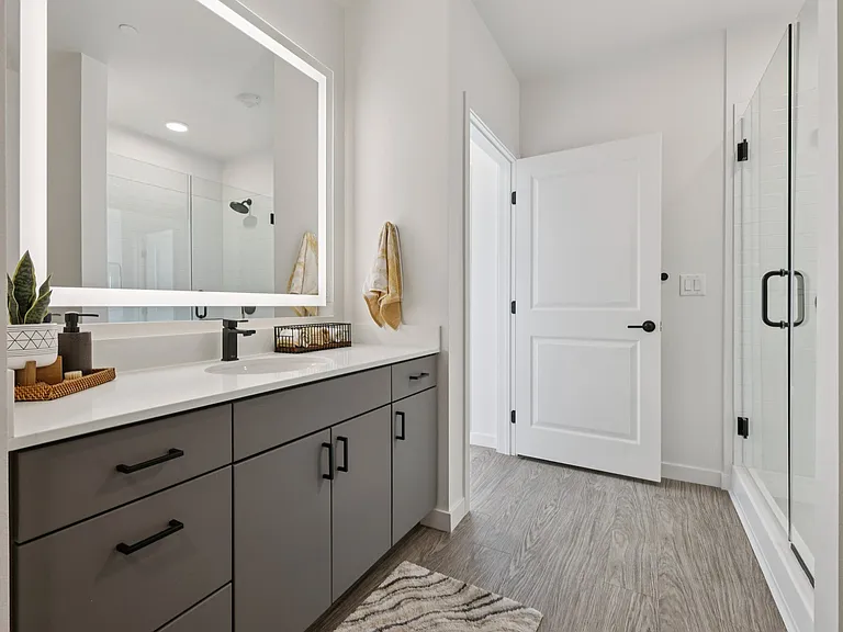 Lura Vegas Apartments — Photo 40