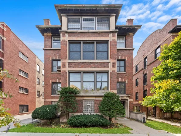 1015 E Hyde Park Blvd #2, Chicago, IL 60615