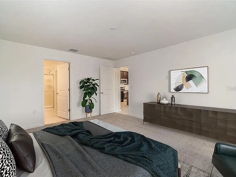 2220 Green Valley St — Photo 13